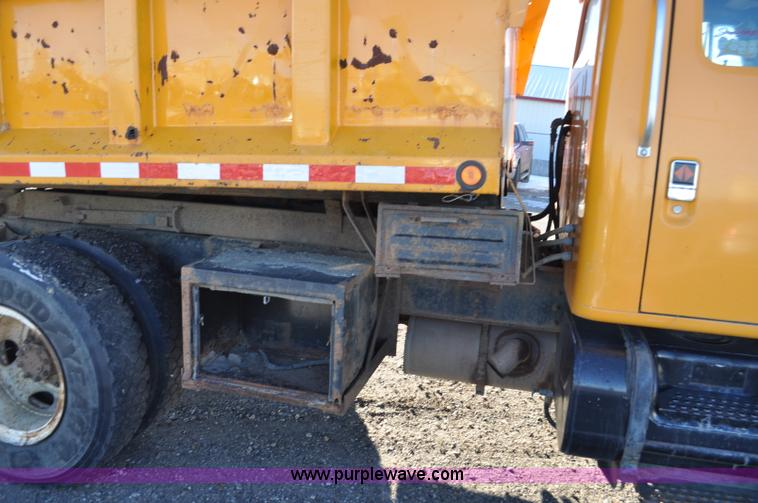 image for item F2162 1991 International 4900 dump truck