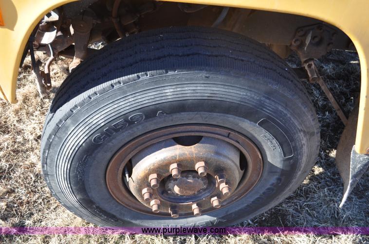 image for item F2165 1988 Ford L8000 dump truck