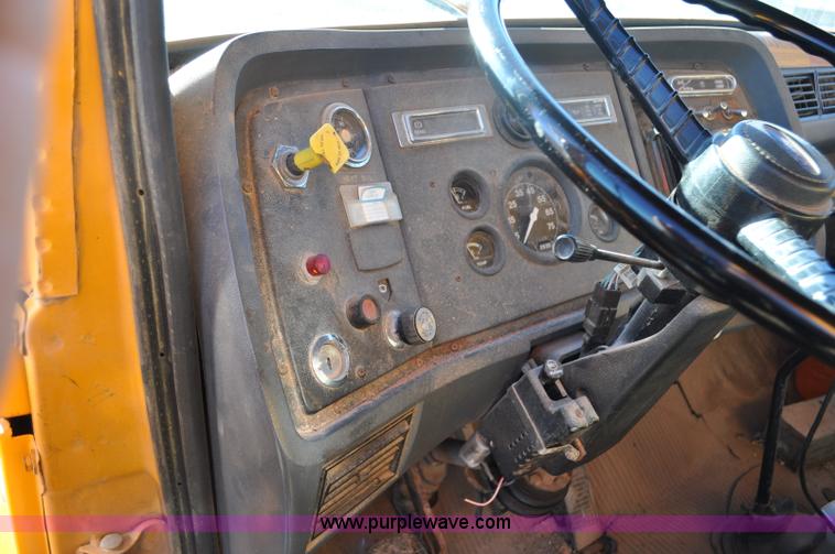image for item F2165 1988 Ford L8000 dump truck