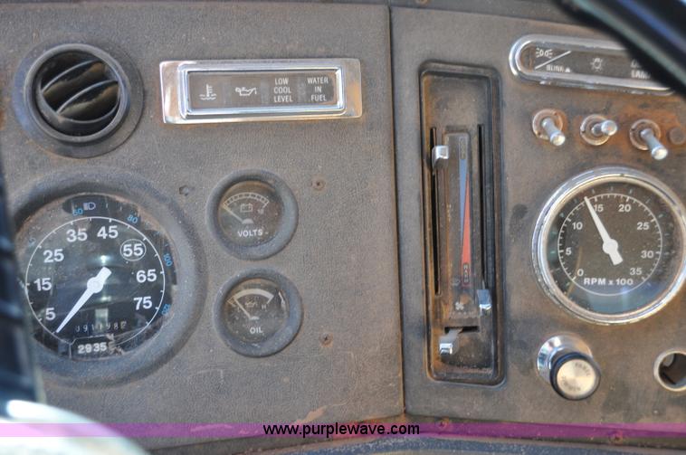 image for item F2165 1988 Ford L8000 dump truck