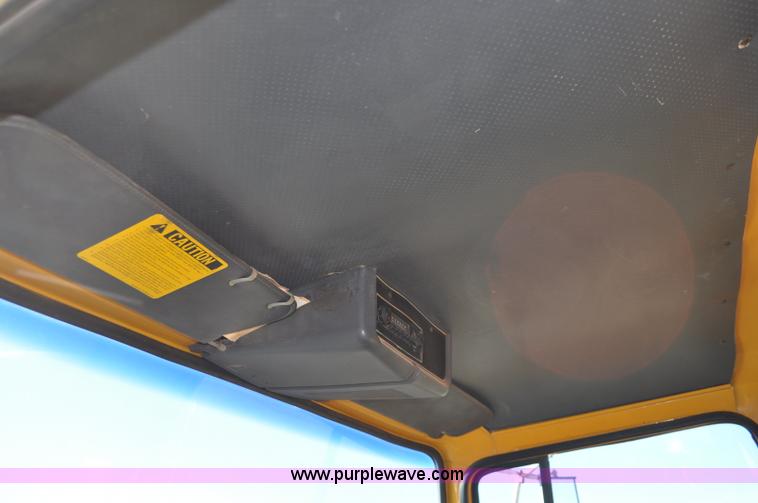 image for item F2165 1988 Ford L8000 dump truck