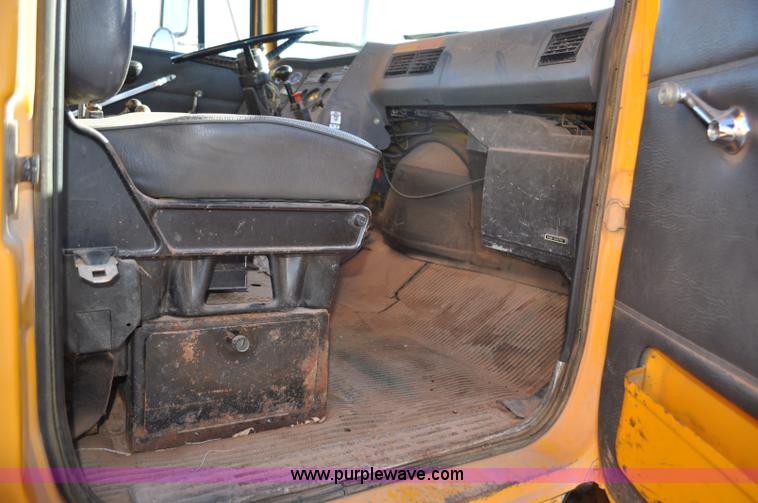 image for item F2165 1988 Ford L8000 dump truck