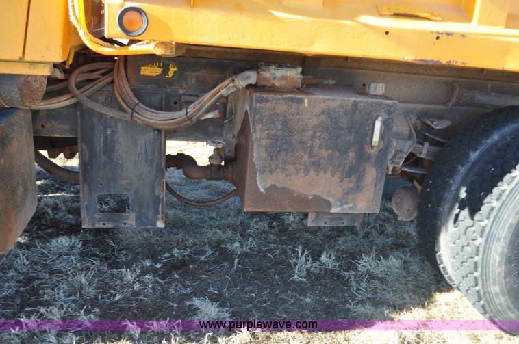 image for item F2165 1988 Ford L8000 dump truck