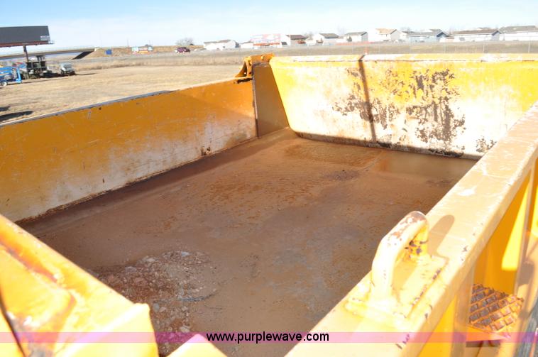 image for item F2165 1988 Ford L8000 dump truck