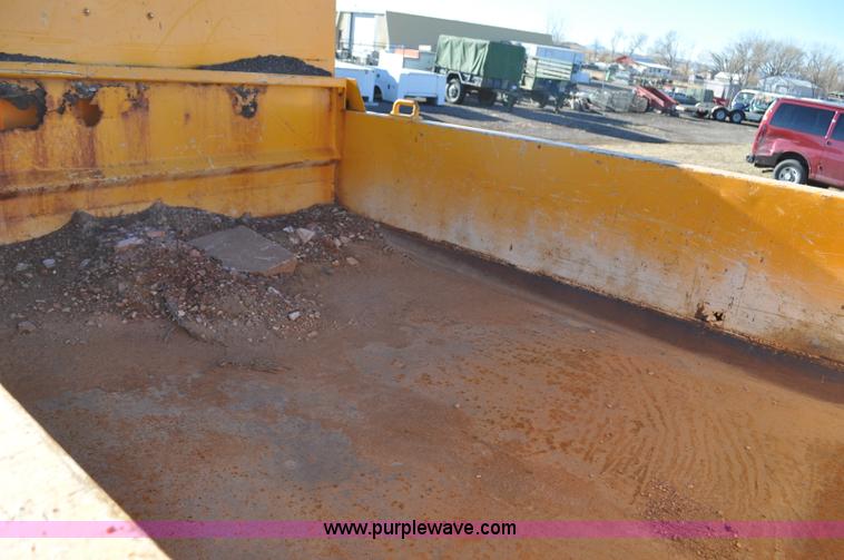 image for item F2165 1988 Ford L8000 dump truck