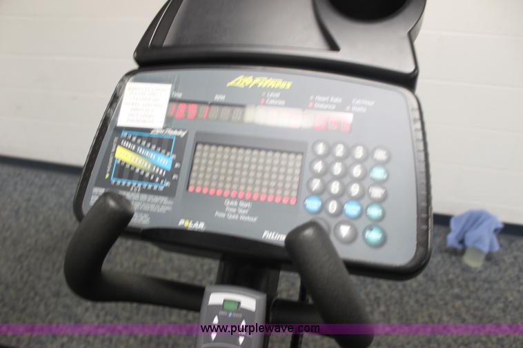 image for item F3406 Assorted fitness equipment