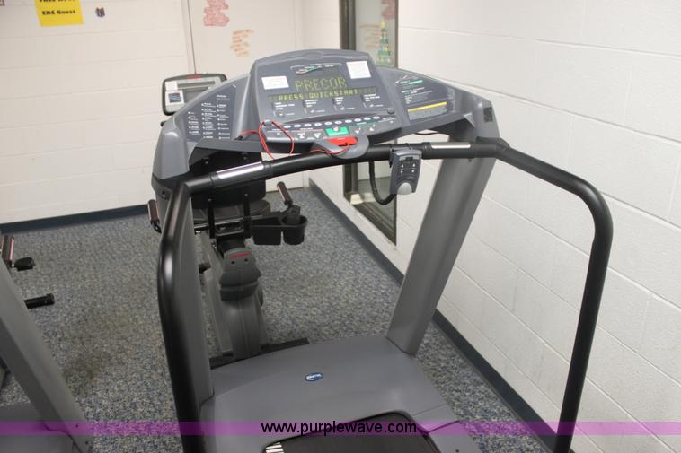 image for item F3406 Assorted fitness equipment