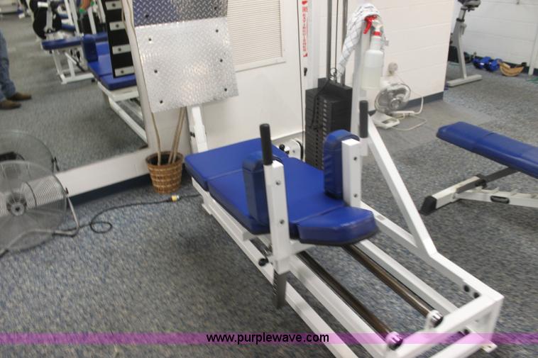 image for item F3406 Assorted fitness equipment