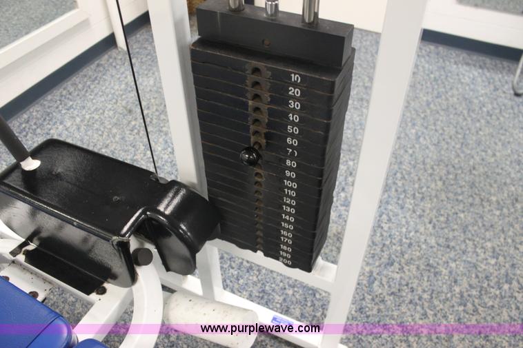 image for item F3406 Assorted fitness equipment