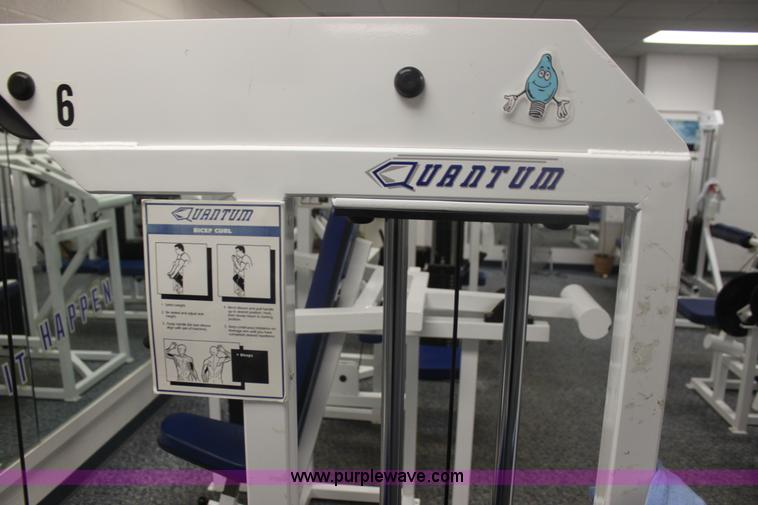 image for item F3406 Assorted fitness equipment