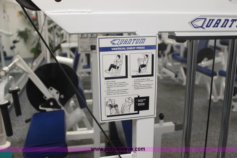 image for item F3406 Assorted fitness equipment