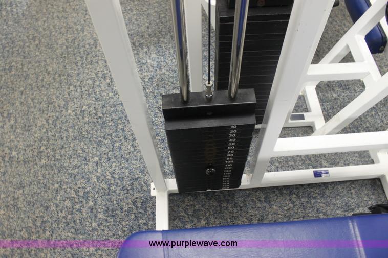 image for item F3406 Assorted fitness equipment