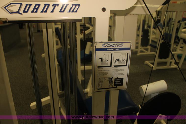 image for item F3406 Assorted fitness equipment