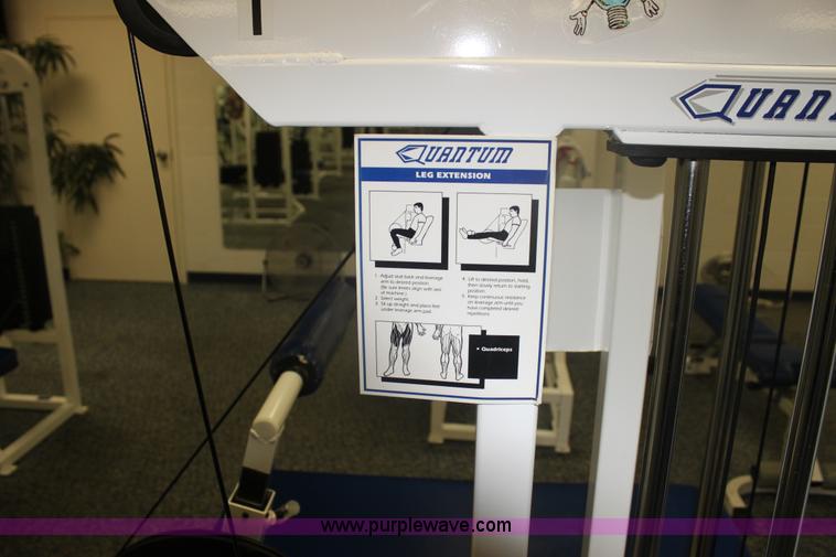 image for item F3406 Assorted fitness equipment