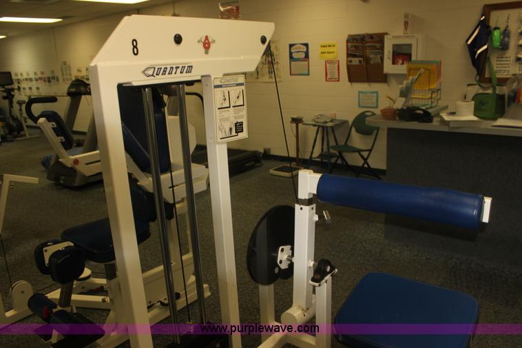 image for item F3406 Assorted fitness equipment