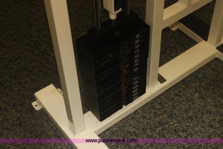 image for item F3406 Assorted fitness equipment