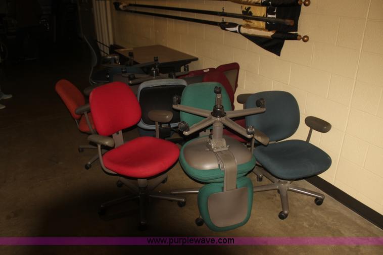 Assorted furniture in Emporia, KS Item F3407 sold Purple Wave