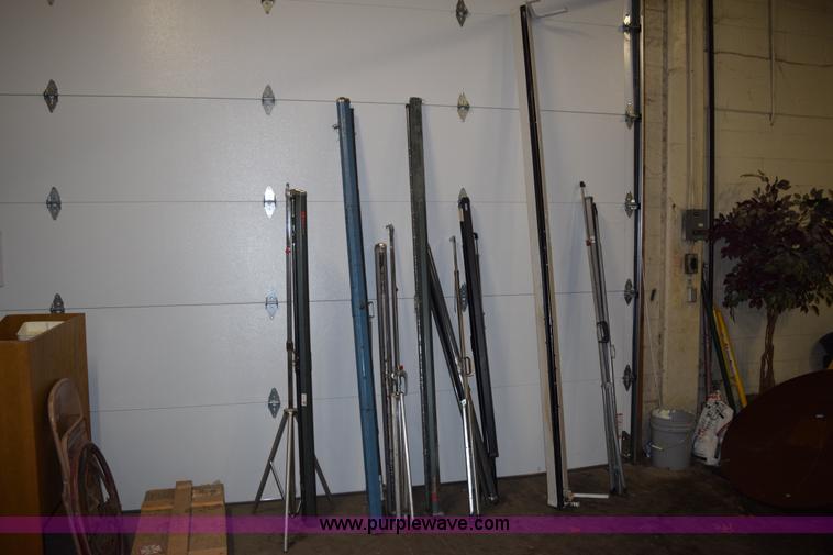 image for item F3416 Assorted retractable projector screens