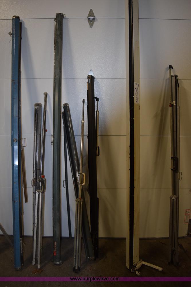 image for item F3416 Assorted retractable projector screens