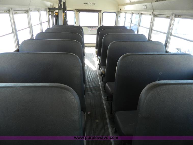 image for item H2336 1995 International 3800 school bus
