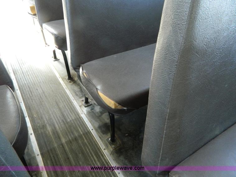 image for item H2336 1995 International 3800 school bus