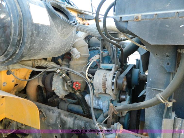 image for item H2336 1995 International 3800 school bus