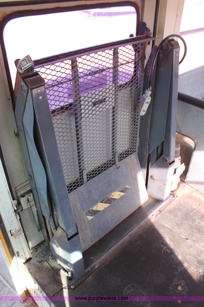 image for item H5973 1985 Chevrolet G30 bus