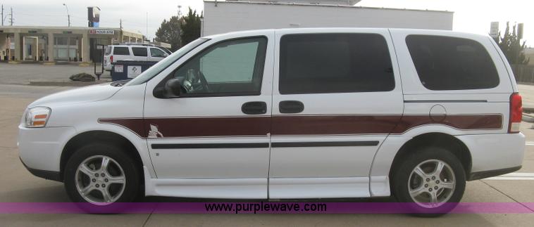 image for item H9287 2006 Chevrolet Uplander van