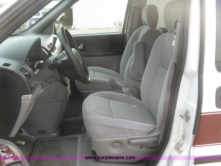 image for item H9287 2006 Chevrolet Uplander van