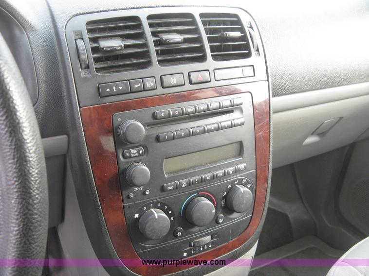 image for item H9287 2006 Chevrolet Uplander van