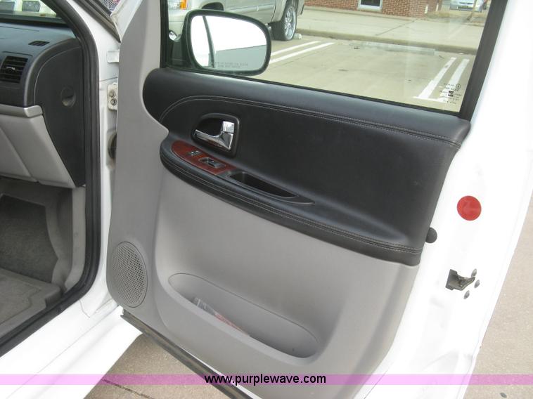 image for item H9287 2006 Chevrolet Uplander van