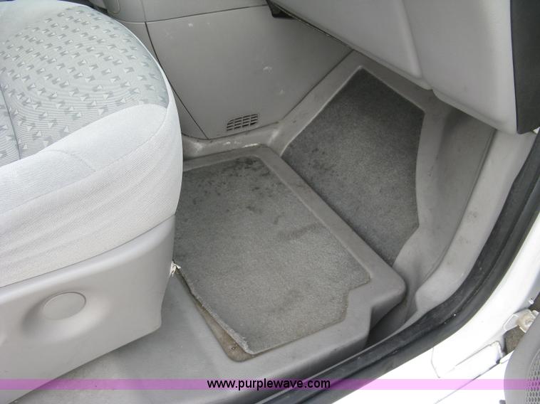 image for item H9287 2006 Chevrolet Uplander van