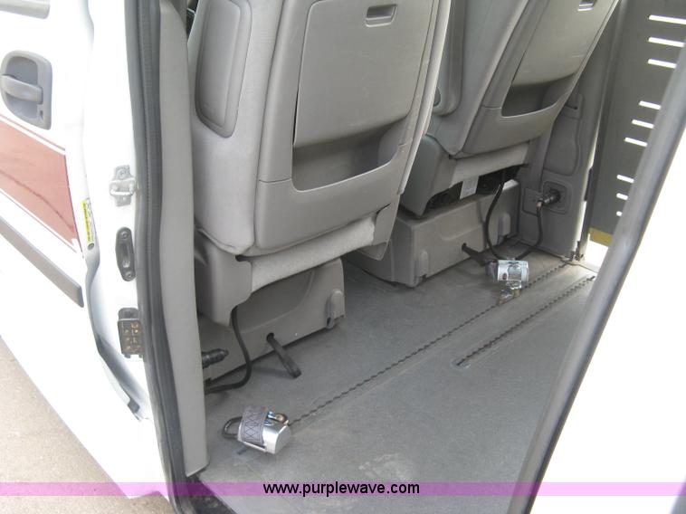 image for item H9287 2006 Chevrolet Uplander van