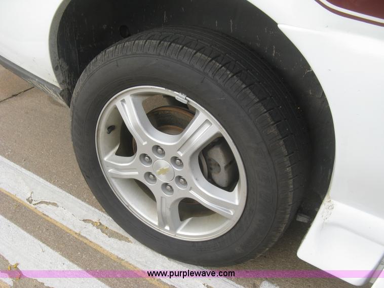 image for item H9287 2006 Chevrolet Uplander van