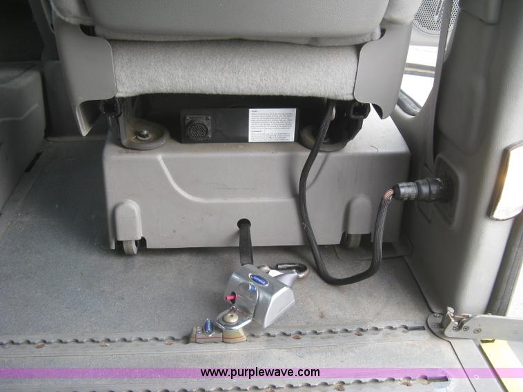 image for item H9287 2006 Chevrolet Uplander van