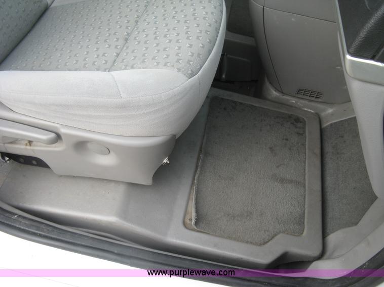 image for item H9287 2006 Chevrolet Uplander van