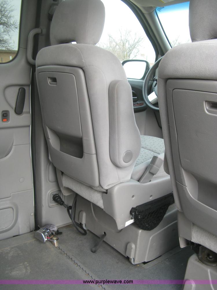 image for item H9287 2006 Chevrolet Uplander van