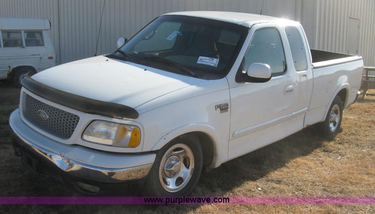 image for item H9300 1999 Ford F150 XLT SuperCab pickup truck