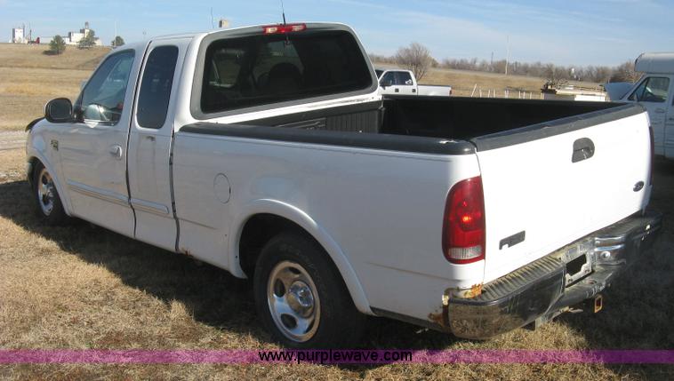 image for item H9300 1999 Ford F150 XLT SuperCab pickup truck