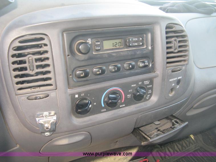 image for item H9300 1999 Ford F150 XLT SuperCab pickup truck