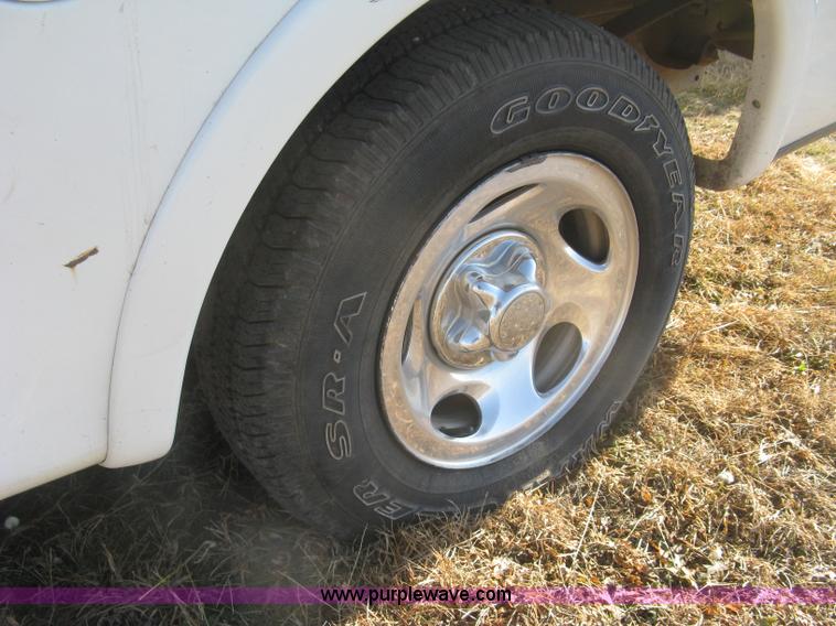 image for item H9300 1999 Ford F150 XLT SuperCab pickup truck