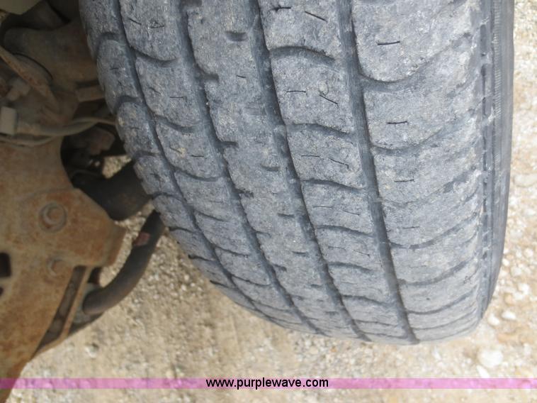 image for item I2128 2004 Chevrolet Blazer SUV