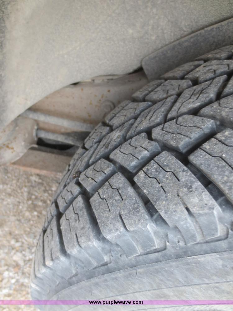 image for item I2128 2004 Chevrolet Blazer SUV