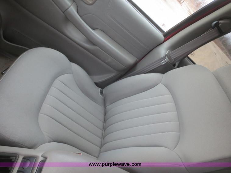 image for item I2128 2004 Chevrolet Blazer SUV