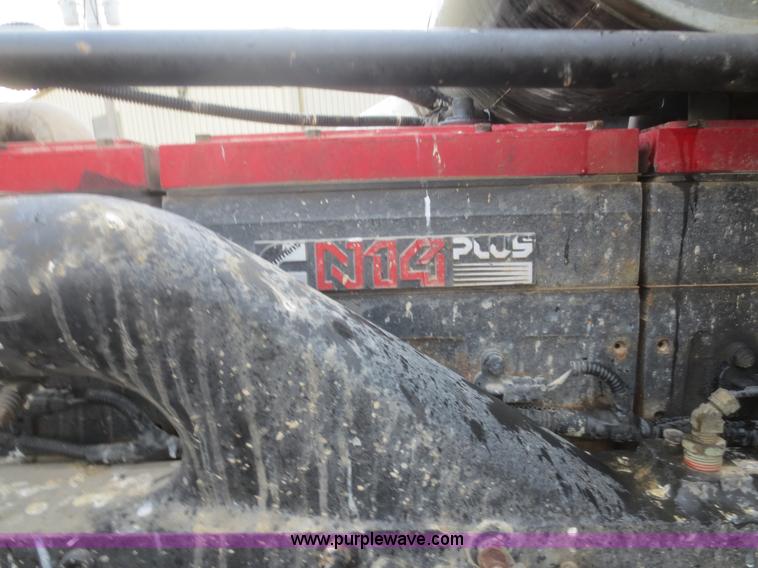 image for item I2129 1998 Freightliner FLD semi truck