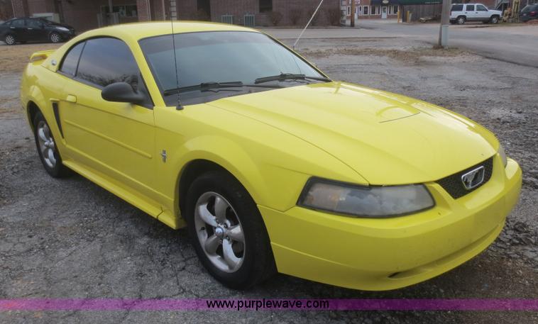 image for item I2130 2003 Ford Mustang