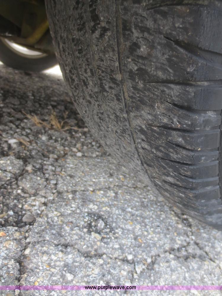 image for item I2130 2003 Ford Mustang