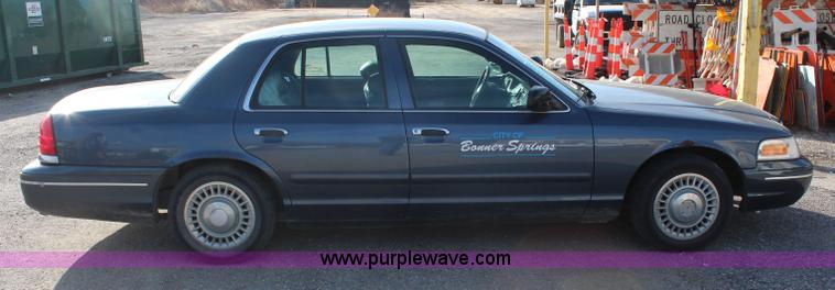 image for item I2498 1998 Ford Crown Victoria Police Interceptor