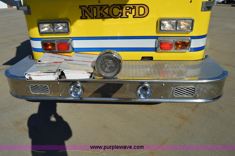 image for item I2940 1998 E-one 105' platform fire truck