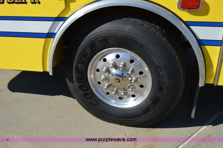 image for item I2940 1998 E-one 105' platform fire truck